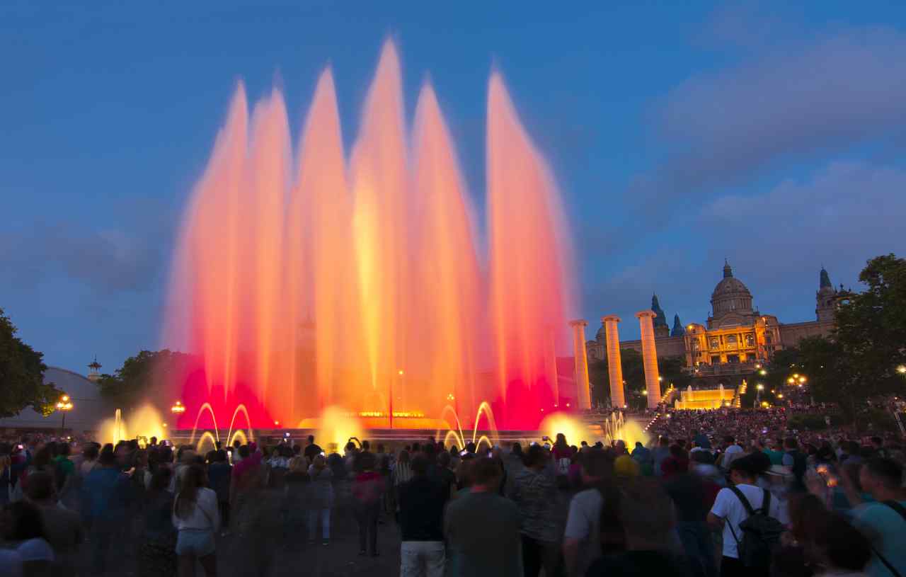 Les Fontaines Magiques De Barcelone : Infos, Conseils Et Horaires