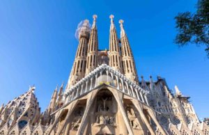 Visite guidée de la Sagrada Familia en français 2025 : Conseils & Infos