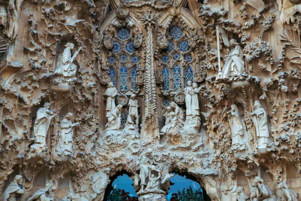 Visiter la Sagrada Familia : Que peut-on voir dans la basilique ?